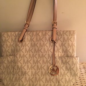 Michael Kors Signature Tote